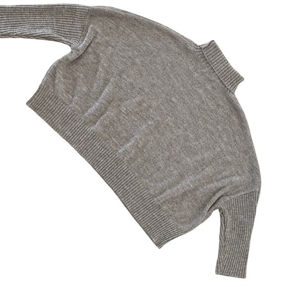 Oversized Turtleneck Sweater by World Market One size - Picture 6 of 7